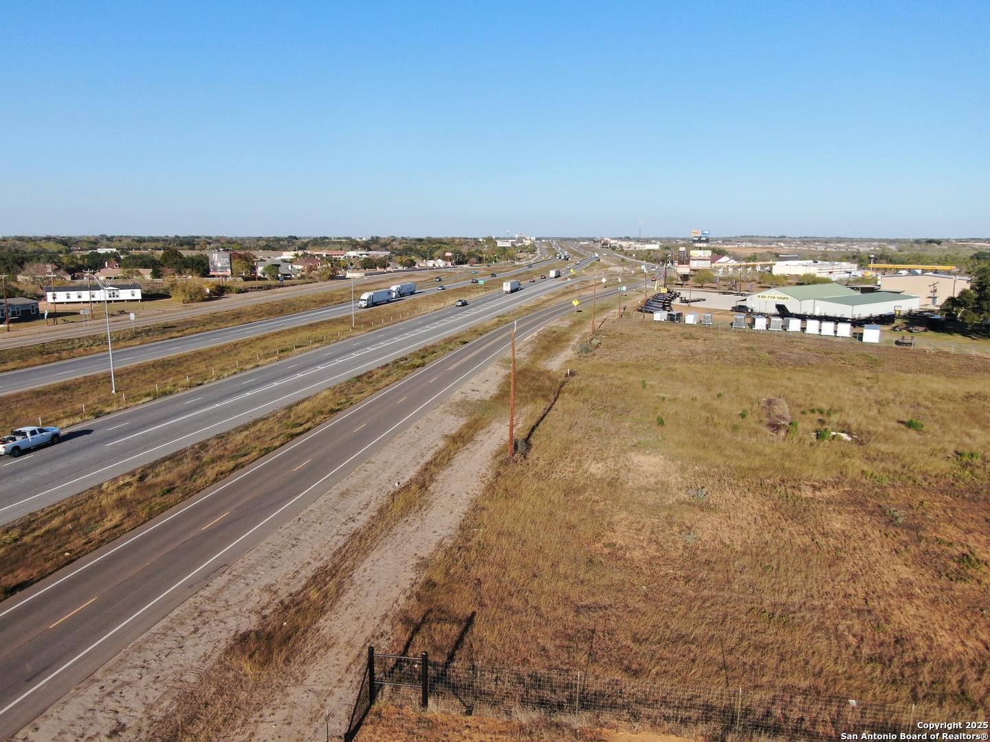 00 Ih 35, Lytle, TX, 78052 | 1929967 | Realty Texas LLC
