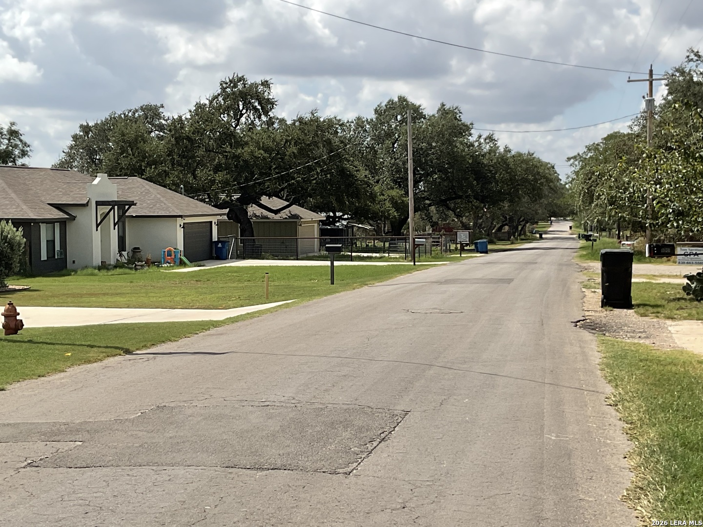 000 Libold, Devine, TX, 78016 | 1939965 | Realty Texas LLC