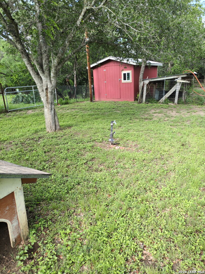 580 CR 663, Devine, TX, 78016 | 1940702 | Realty Texas LLC
