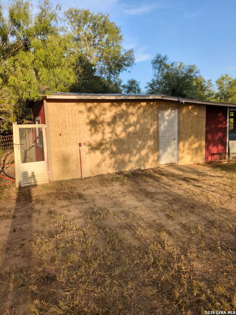 580 CR 663, Devine, TX, 78016 | 1940702 | Realty Texas LLC