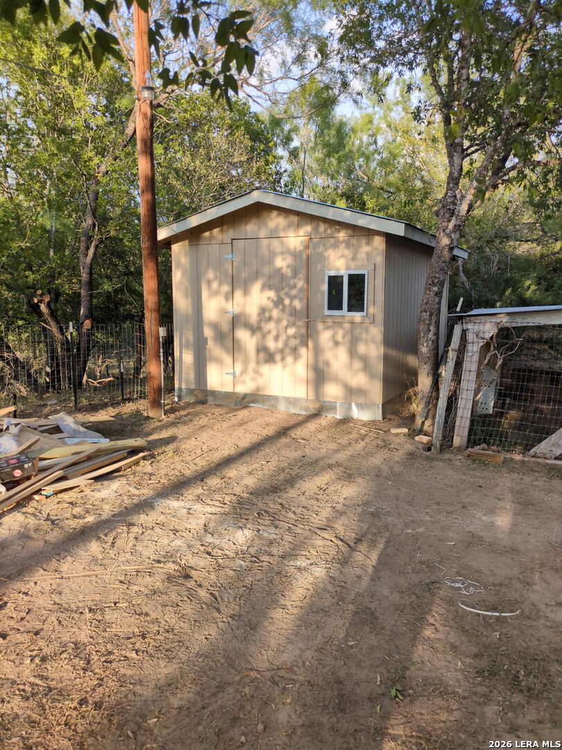 580 CR 663, Devine, TX, 78016 | 1940702 | Realty Texas LLC