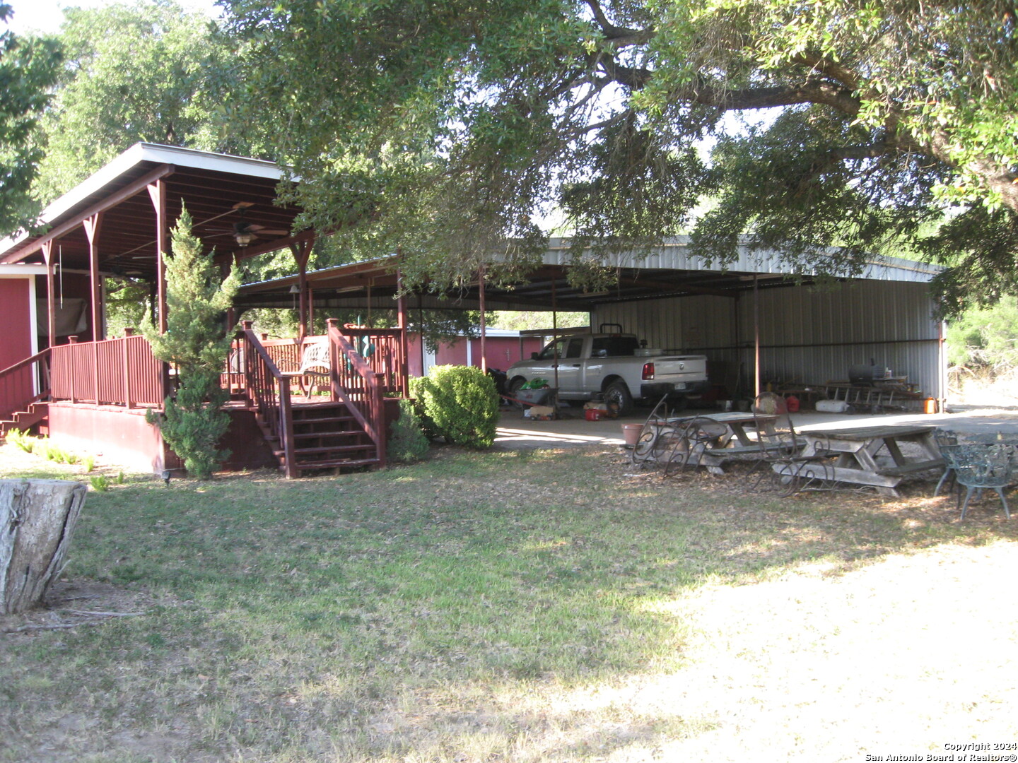 580 CR 663, Devine, TX, 78016 | 1940702 | Realty Texas LLC