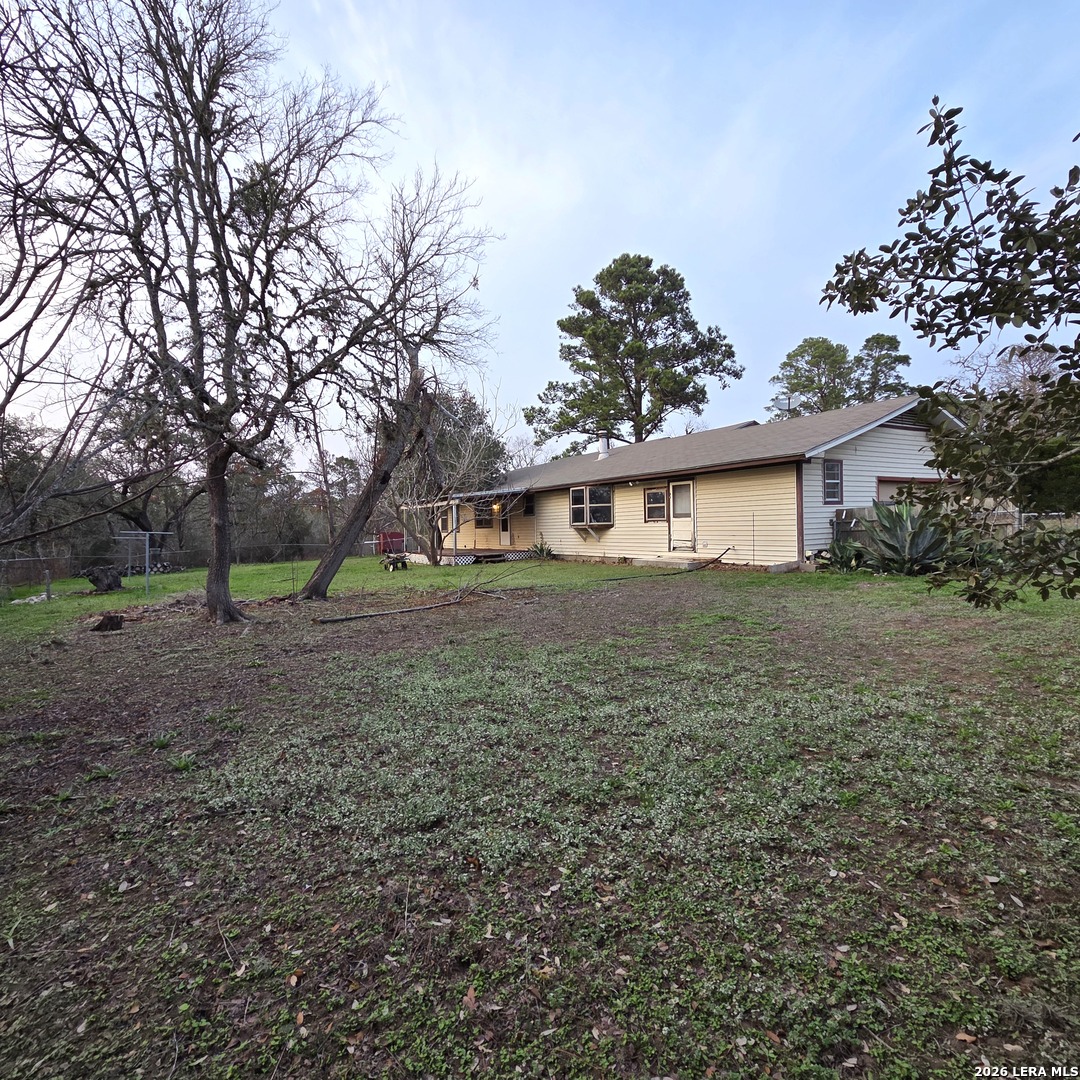 531 Deer Loop, LaGrange, TX, 78945 | 1943336 | Realty Texas LLC