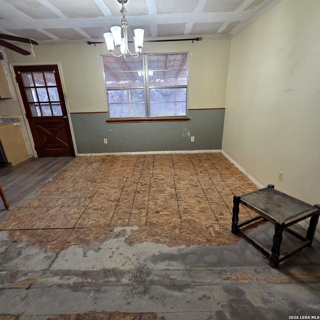 531 Deer Loop, LaGrange, TX, 78945 | 1943336 | Realty Texas LLC