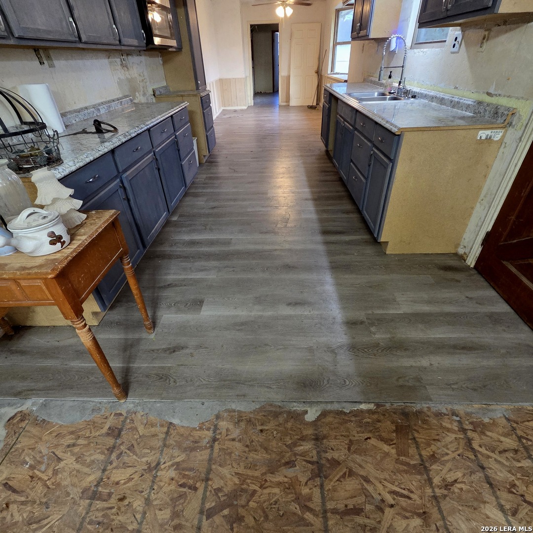 531 Deer Loop, LaGrange, TX, 78945 | 1943336 | Realty Texas LLC