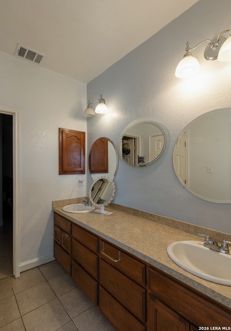 5980 Smith, Von Ormy, TX, 78073 | 1943656 | Realty Texas LLC