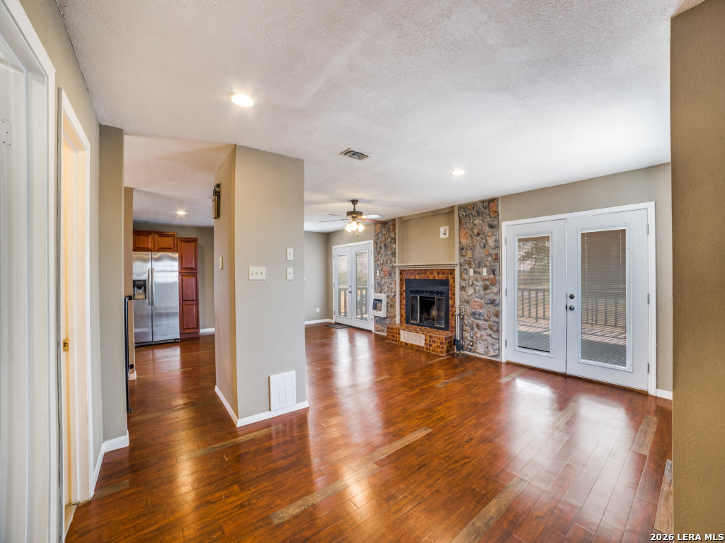 6953 Von Ormy Rd, Von Ormy, TX, 78073 | 1941828 | Realty Texas LLC