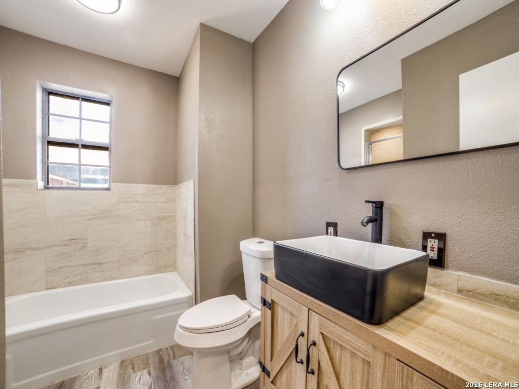 6953 Von Ormy Rd, Von Ormy, TX, 78073 | 1941828 | Realty Texas LLC