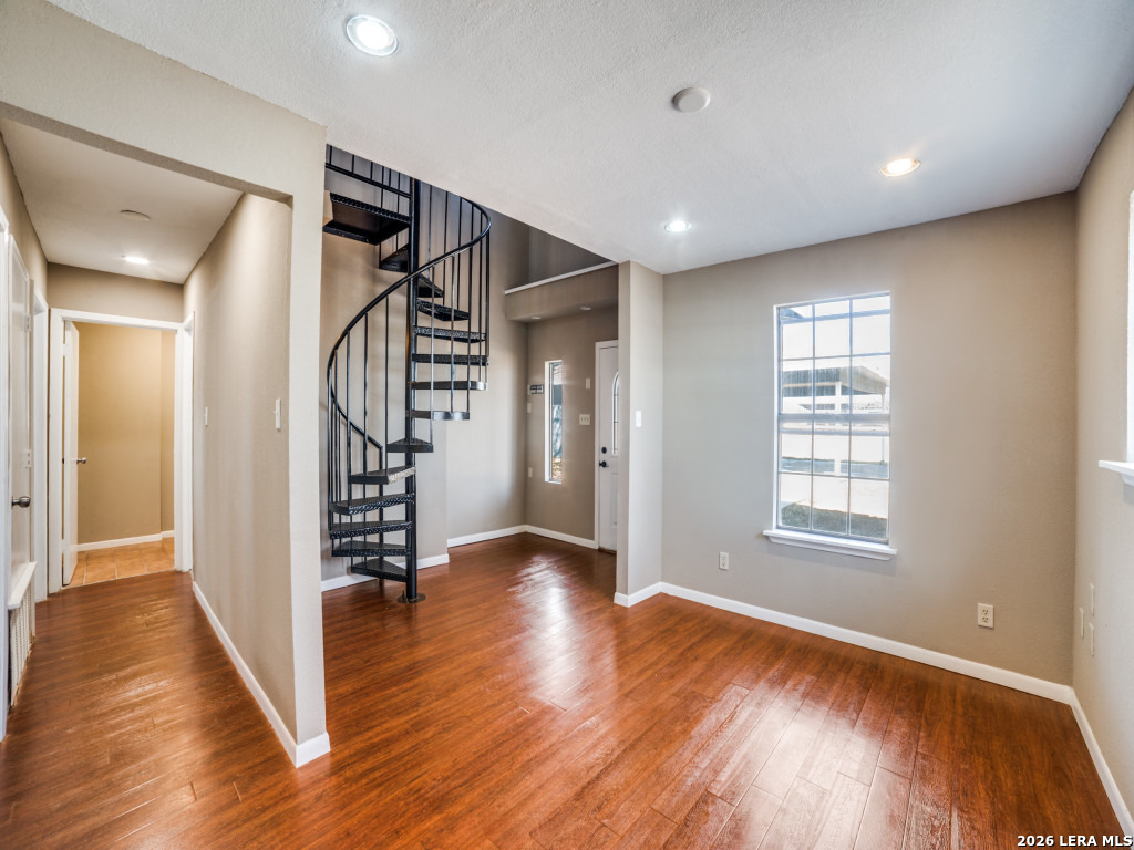 6953 Von Ormy Rd, Von Ormy, TX, 78073 | 1941828 | Realty Texas LLC