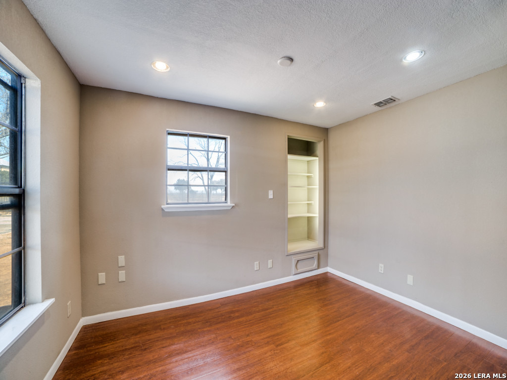 6953 Von Ormy Rd, Von Ormy, TX, 78073 | 1941828 | Realty Texas LLC