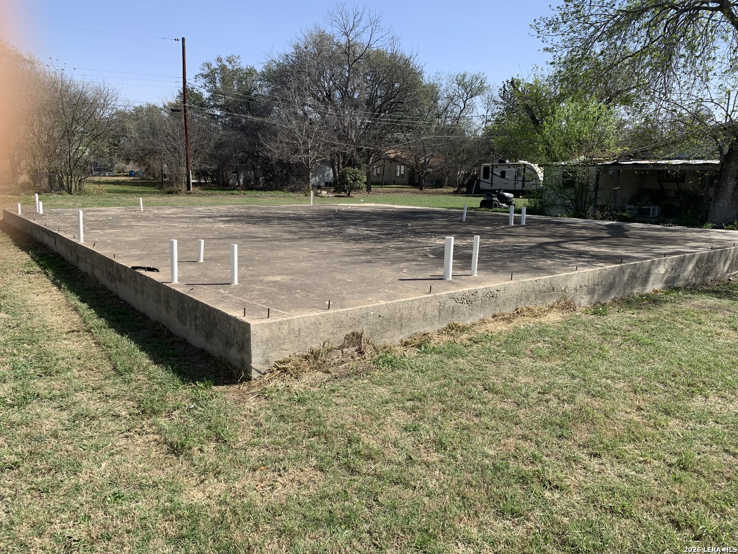 414 Crouch Ave, Devine, TX, 78016 | 1950245 | Realty Texas LLC