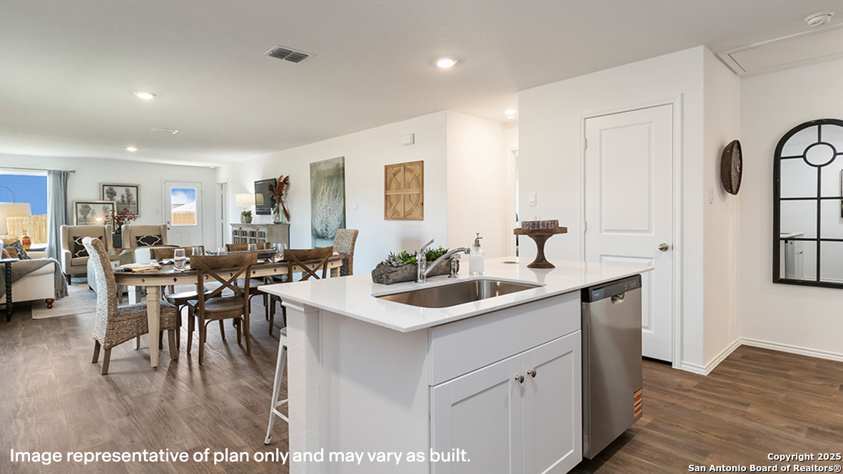 1412 Sequoia Park, Converse, TX, 78109 | 1951663 | Realty Texas LLC