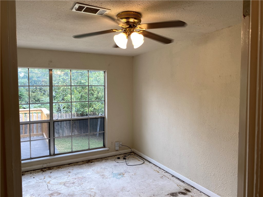2300 Loyola Lane , Austin, TX, 78723 | 7126922 | Realty Texas LLC