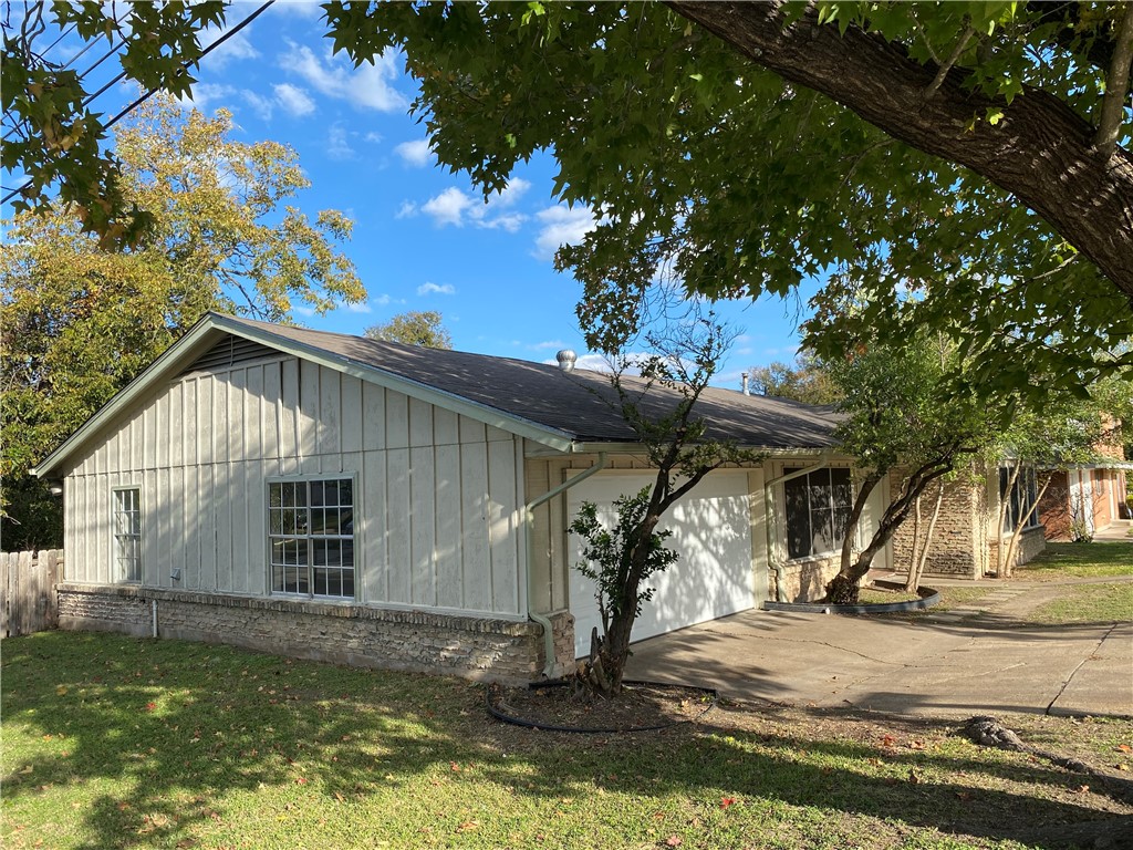 2300 Loyola Lane , Austin, TX, 78723 | 7126922 | Realty Texas LLC
