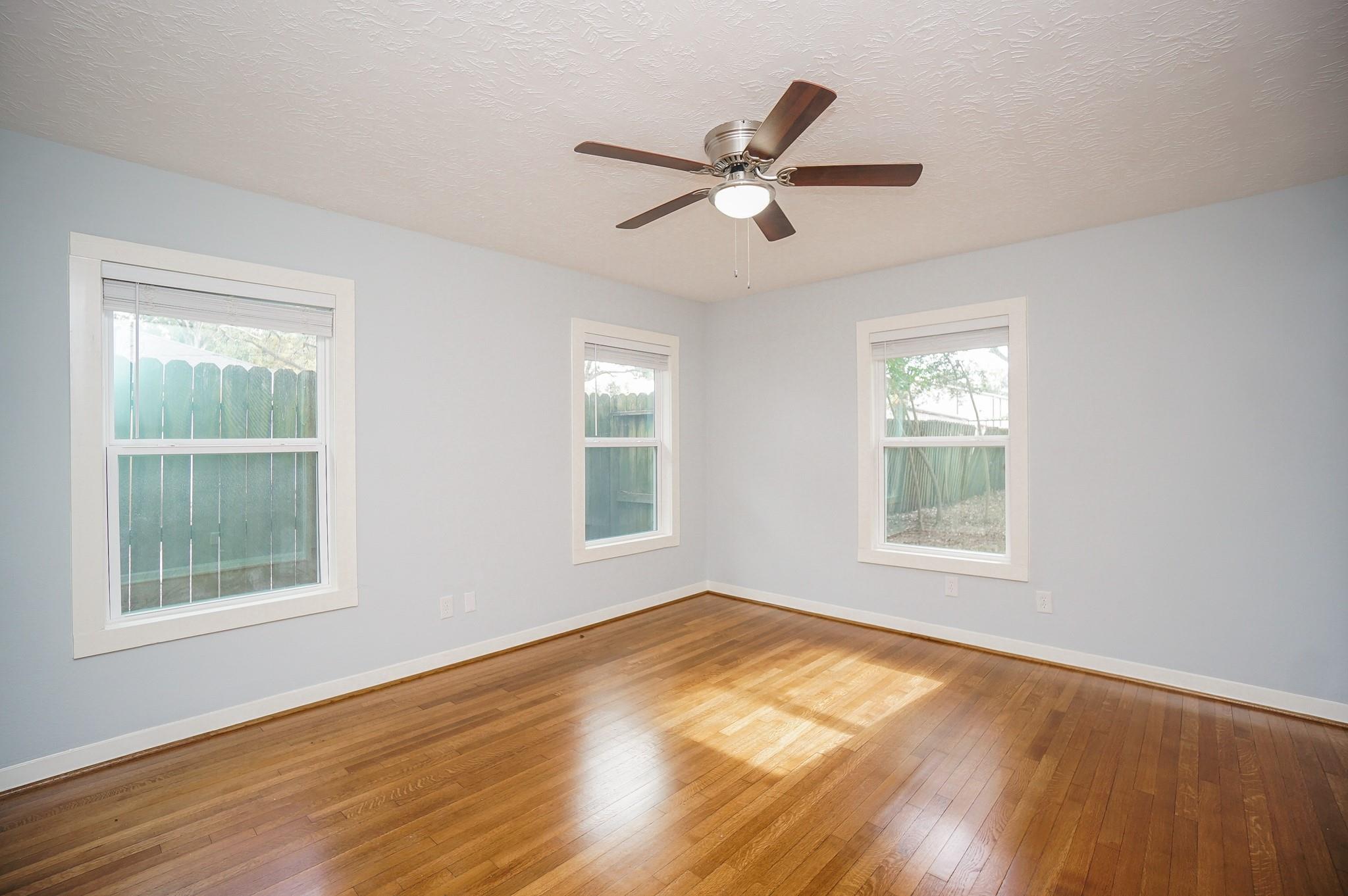 9925 Briarwild Lane , Houston, TX, 77080 | 5564080 | Realty Texas LLC