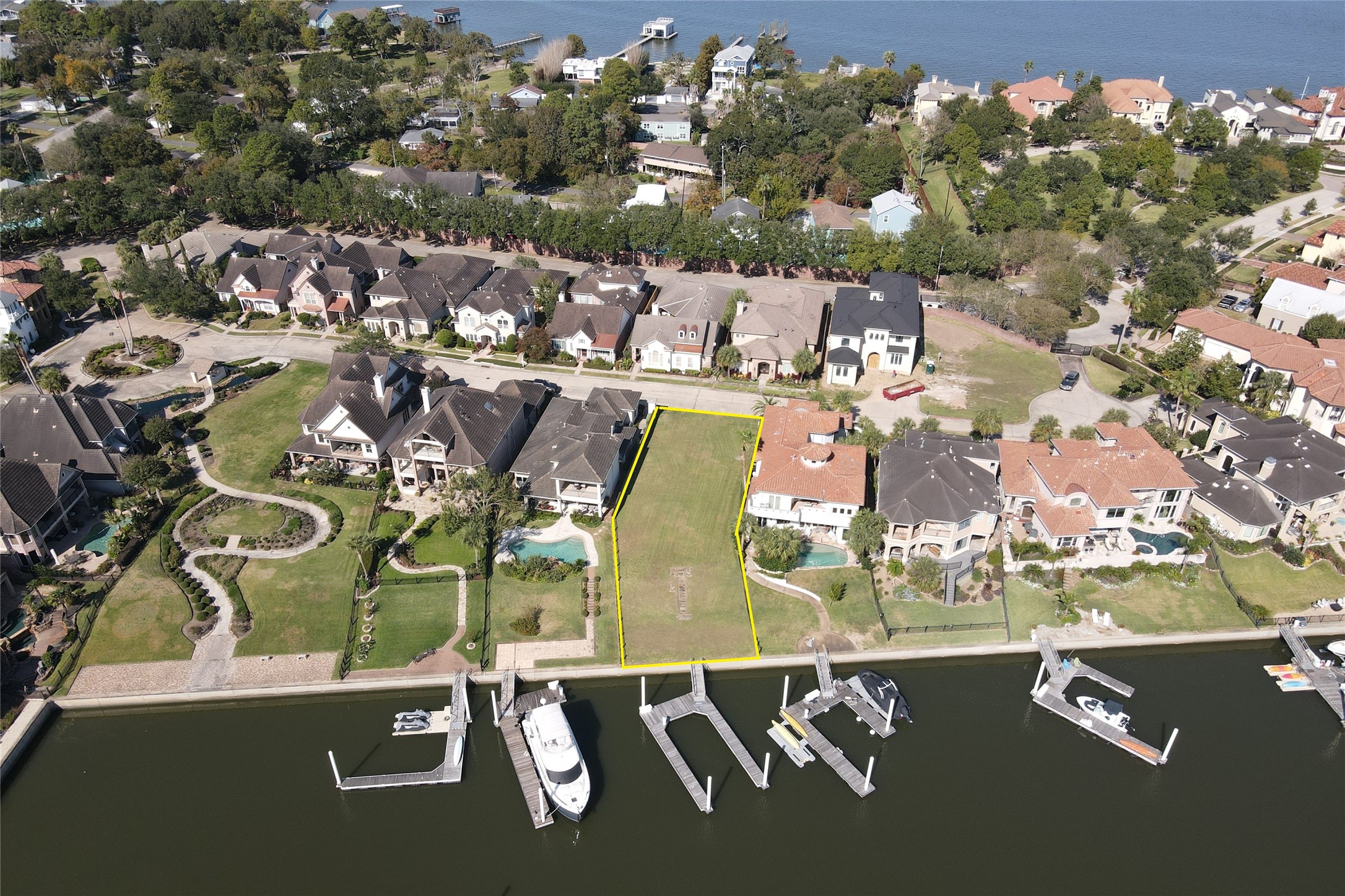 722 Harborside Way , Kemah, TX, 77565 | 80855796 | Realty Texas LLC