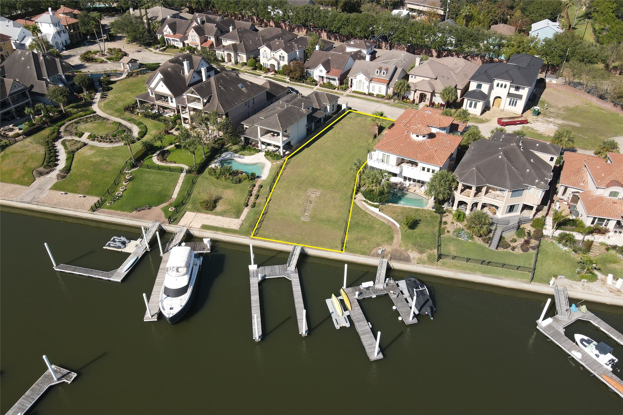 722 Harborside Way , Kemah, TX, 77565 | 80855796 | Realty Texas LLC