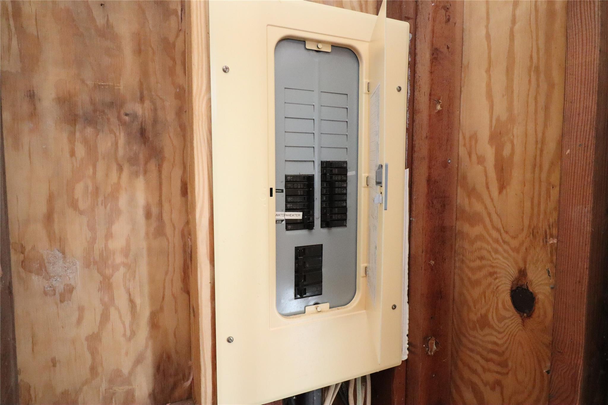 1107 White Cap Drive , Surfside Beach, TX, 77541 | 2923104 | Realty Texas LLC