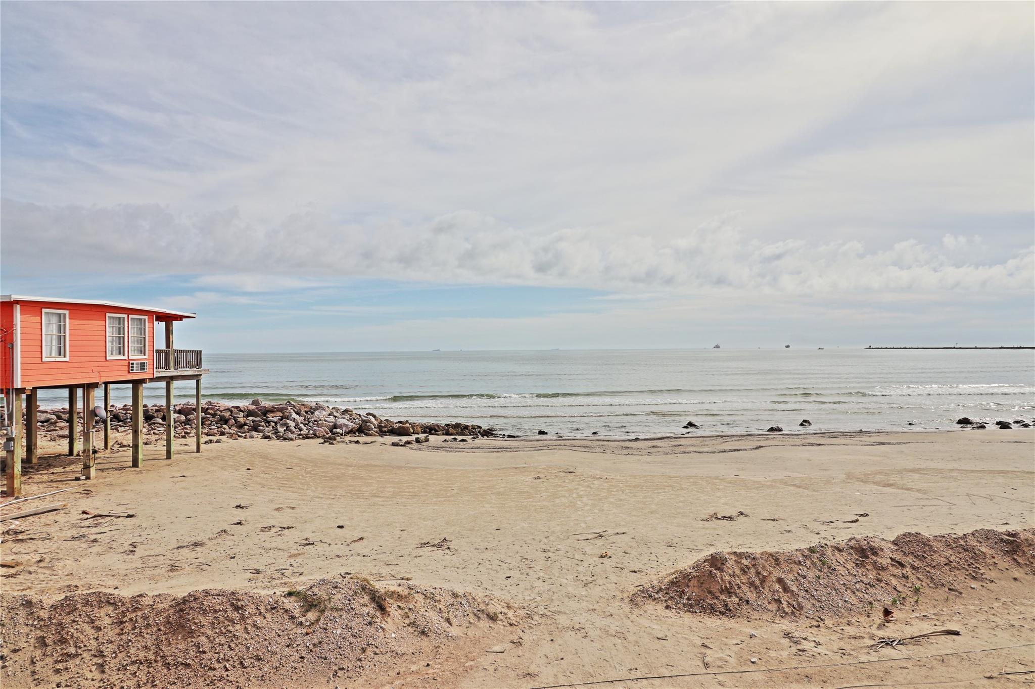 1107 White Cap Drive , Surfside Beach, TX, 77541 | 2923104 | Realty Texas LLC