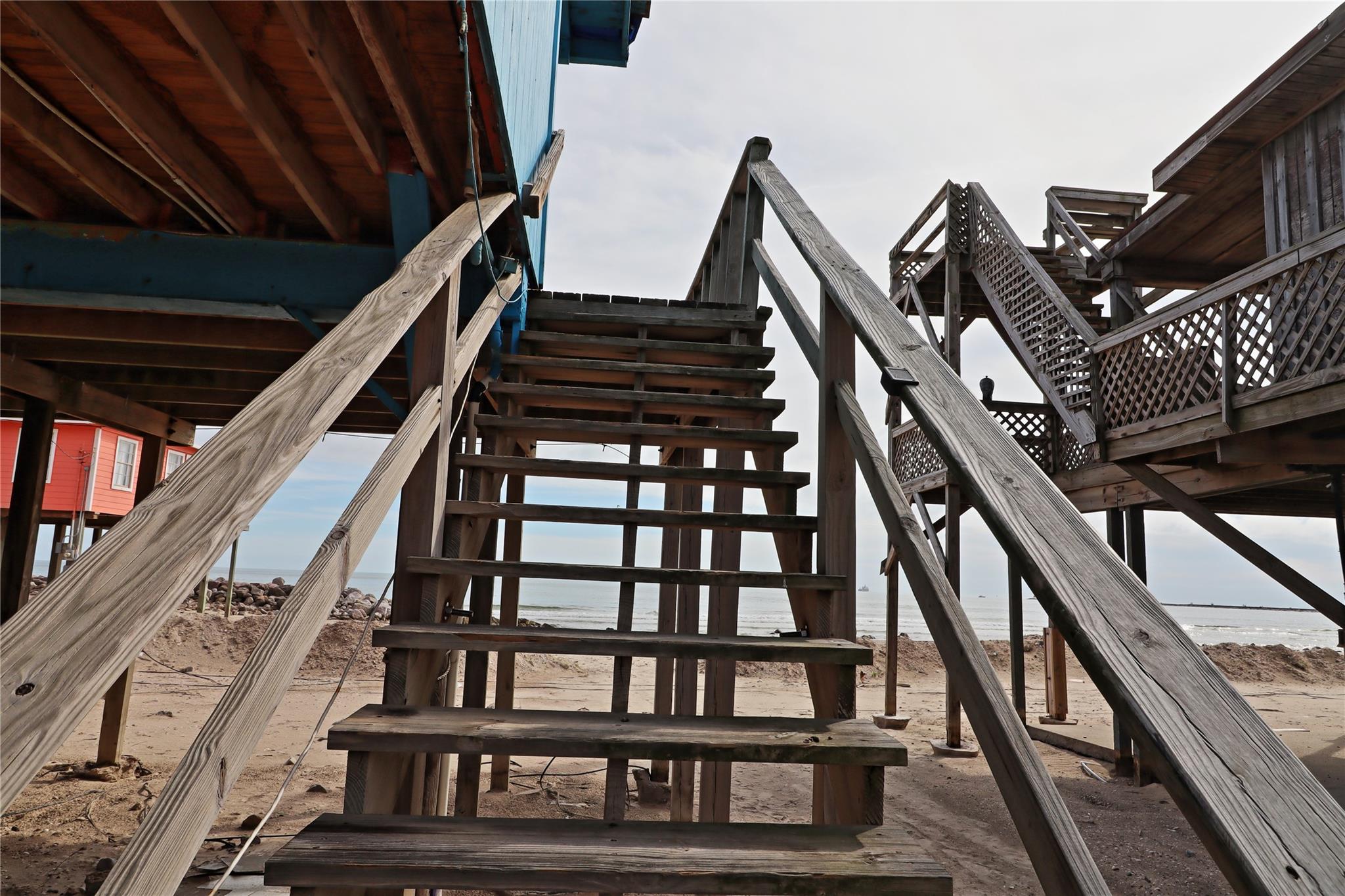 1107 White Cap Drive , Surfside Beach, TX, 77541 | 2923104 | Realty Texas LLC