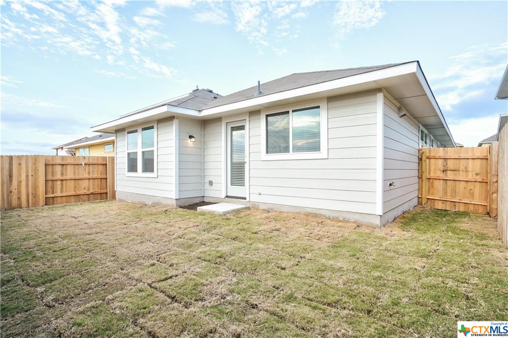 171 White Dunes Drive , Maxwell, TX, 78656 | 458043 | Realty Texas LLC