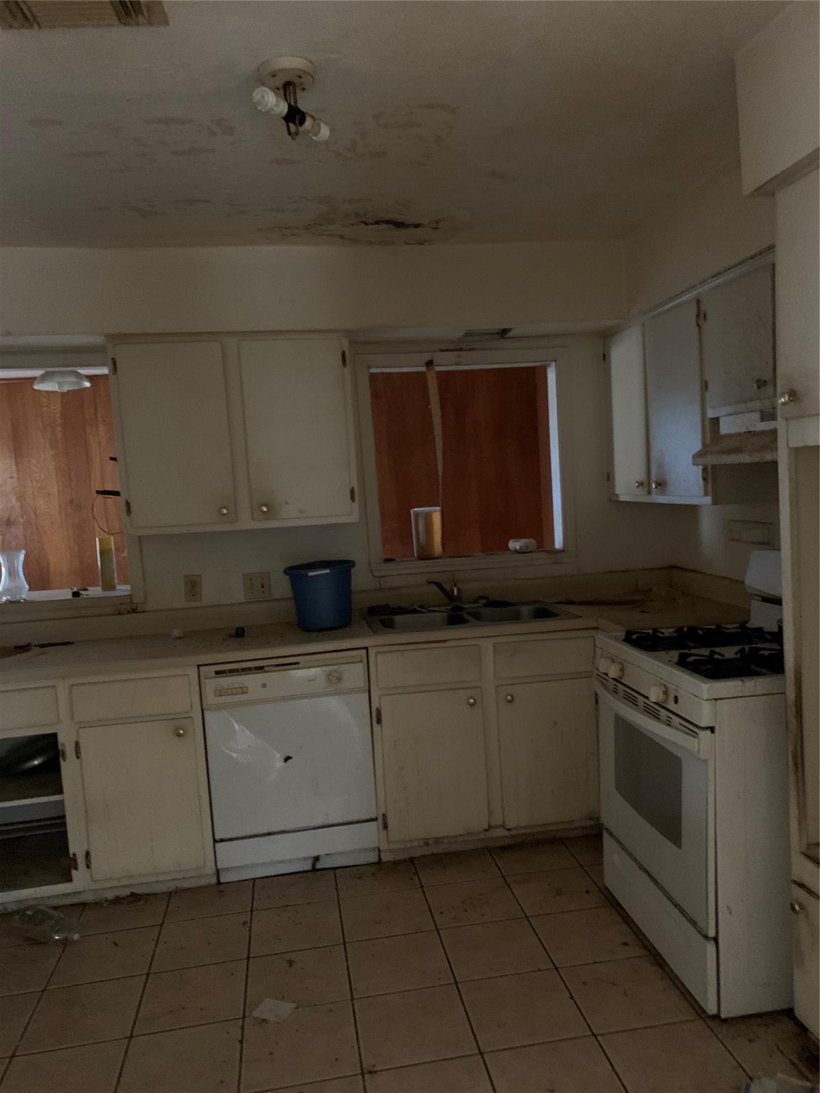 4121 Clover Street , Houston, TX, 77051 | 76563058 | Realty Texas LLC