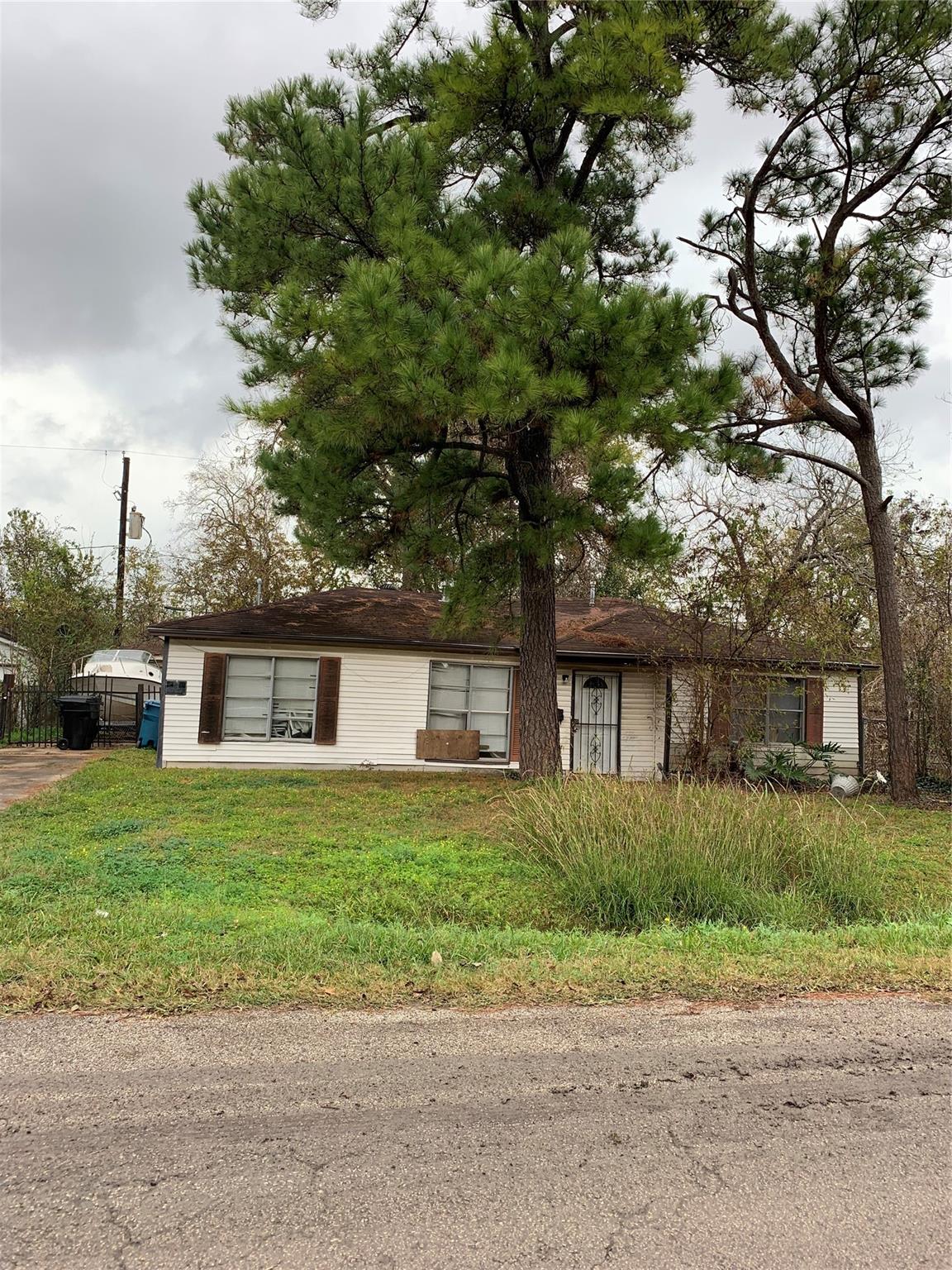 4121 Clover Street , Houston, TX, 77051 | 76563058 | Realty Texas LLC