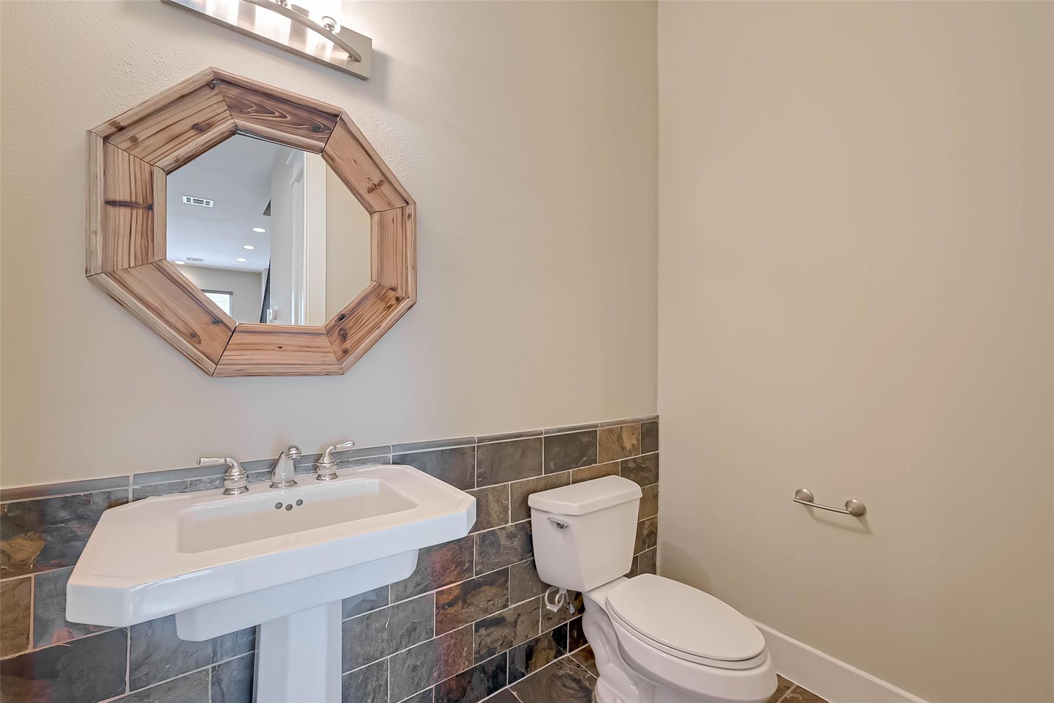 1109 Studer Street , Houston, TX, 77007 | 28090005 | Realty Texas LLC