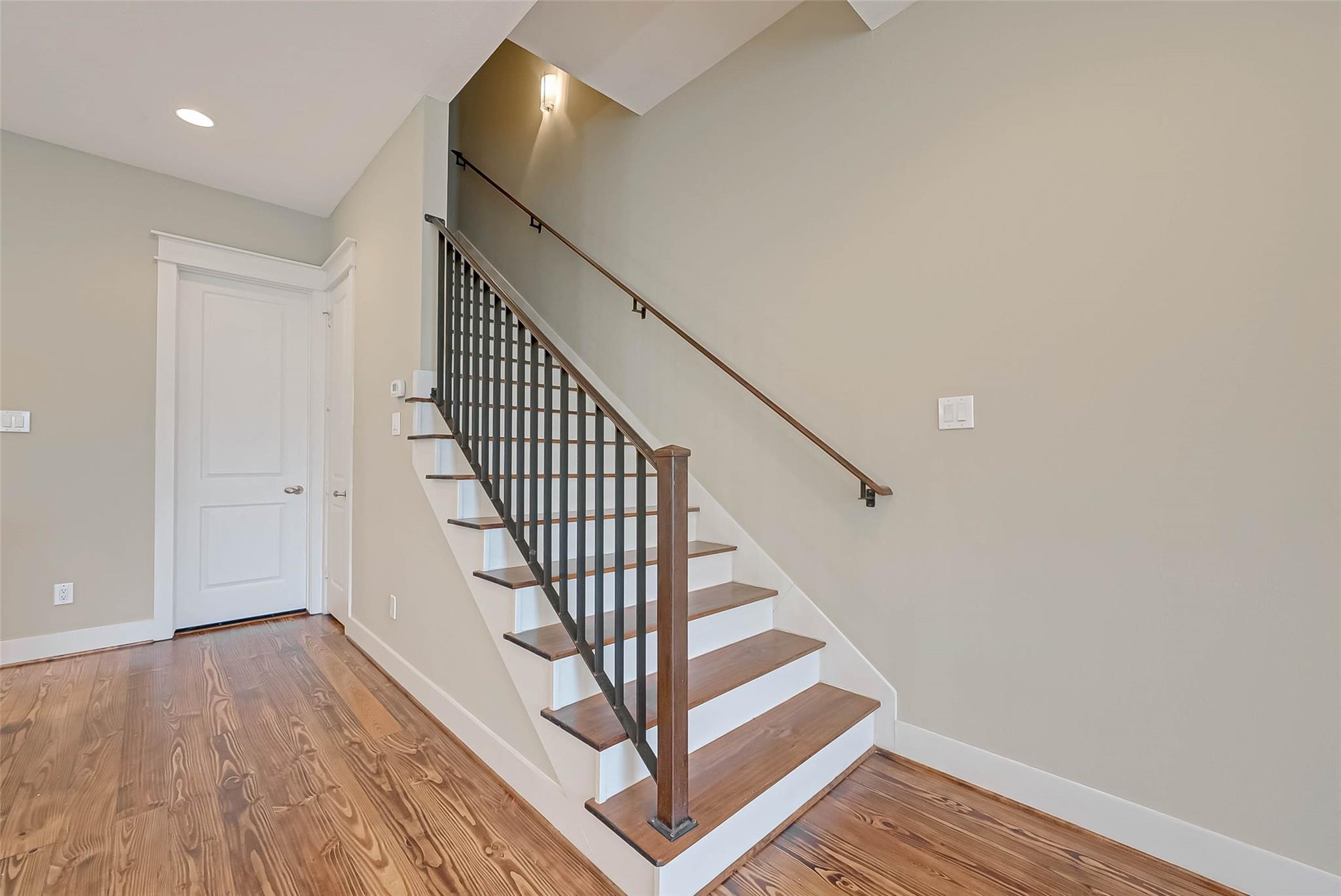 1109 Studer Street , Houston, TX, 77007 | 28090005 | Realty Texas LLC