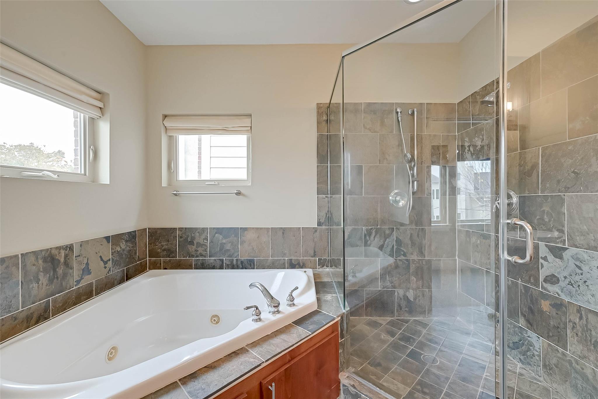 1109 Studer Street , Houston, TX, 77007 | 28090005 | Realty Texas LLC