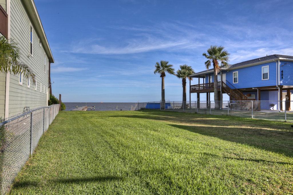 425 2nd Street , San Leon, TX, 77539 | 57791660 | Realty Texas LLC