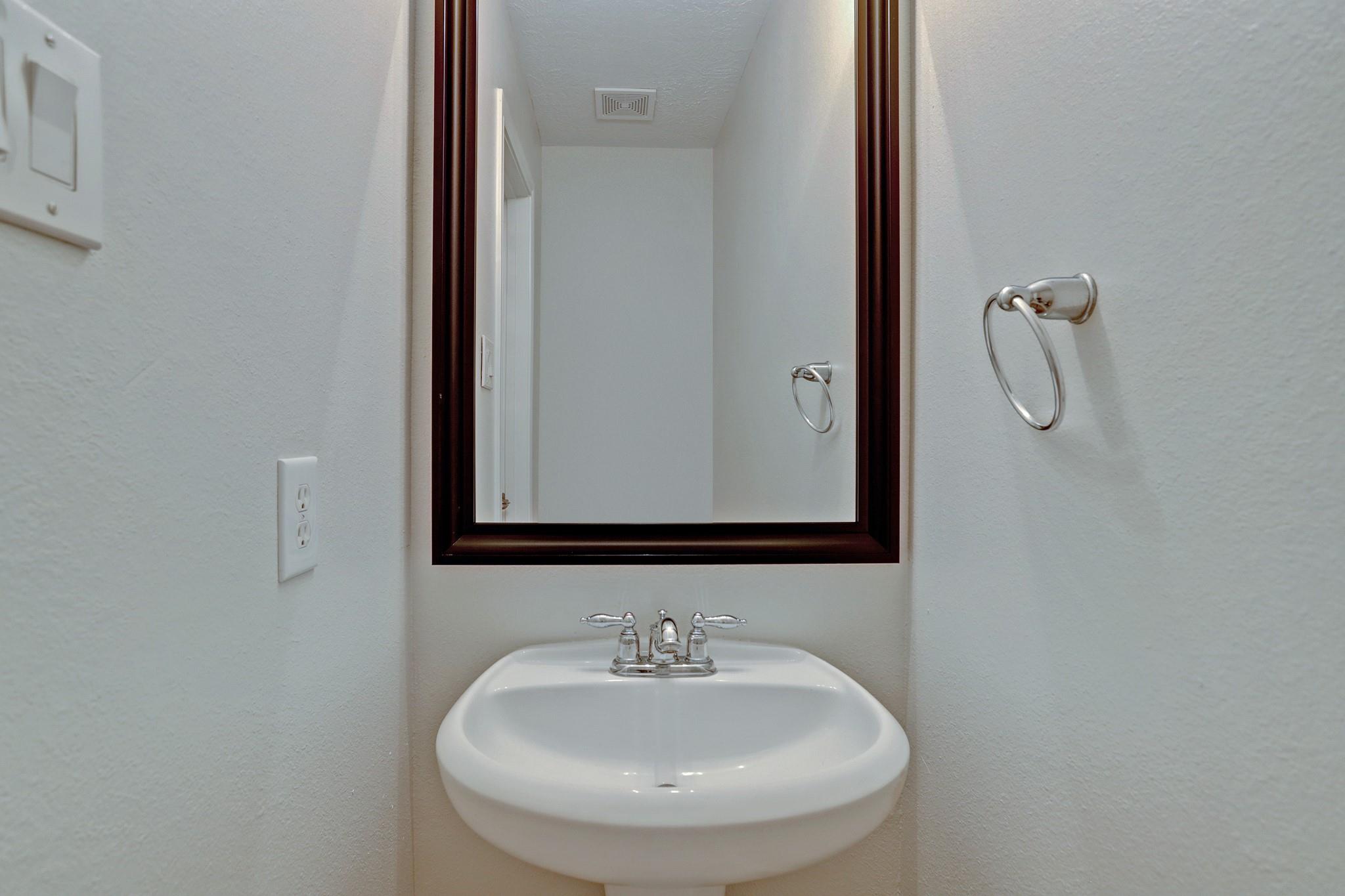 5506 Bowles Court , Spring, TX, 77388 | 44007794 | Realty Texas LLC