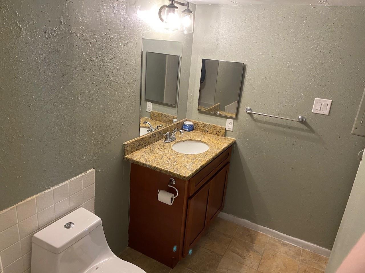 2814 S Bartell Drive J5 , Houston, TX, 77054 | 10468721 | Realty Texas LLC