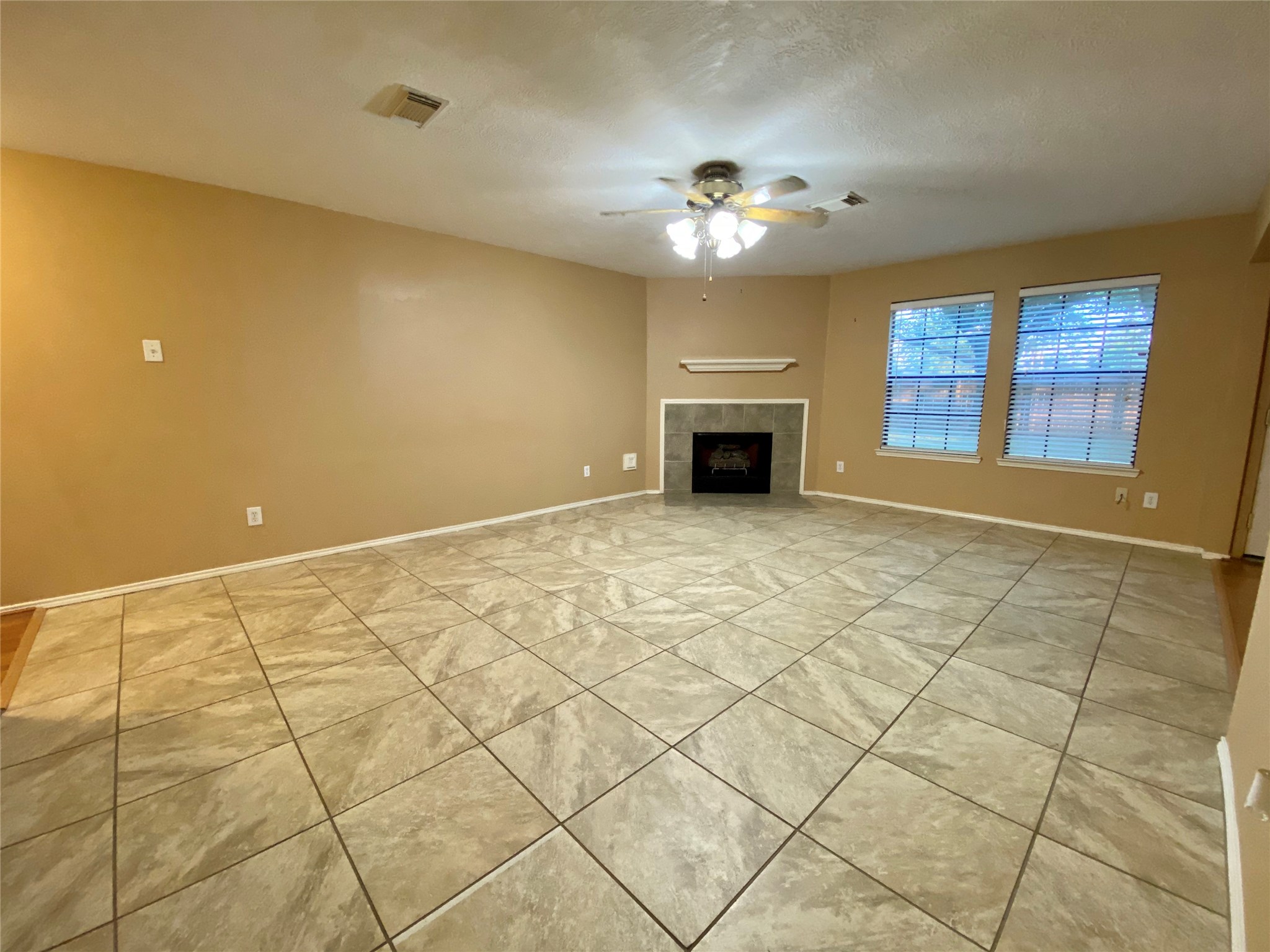 17627 Glenmorris Drive , Houston, TX, 77084 | 97203834 | Realty Texas LLC