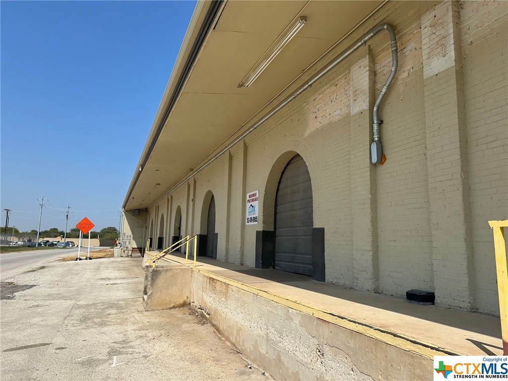 200 W New Braunfels Street W3, Seguin, TX, 78155 | 459166 | Realty Texas LLC