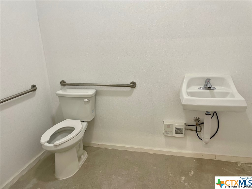 200 W New Braunfels Street W3, Seguin, TX, 78155 | 459166 | Realty Texas LLC