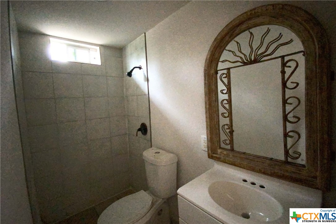 429 Buckingham Drive , Canyon Lake, TX, 78133 | 458753 | Realty Texas LLC