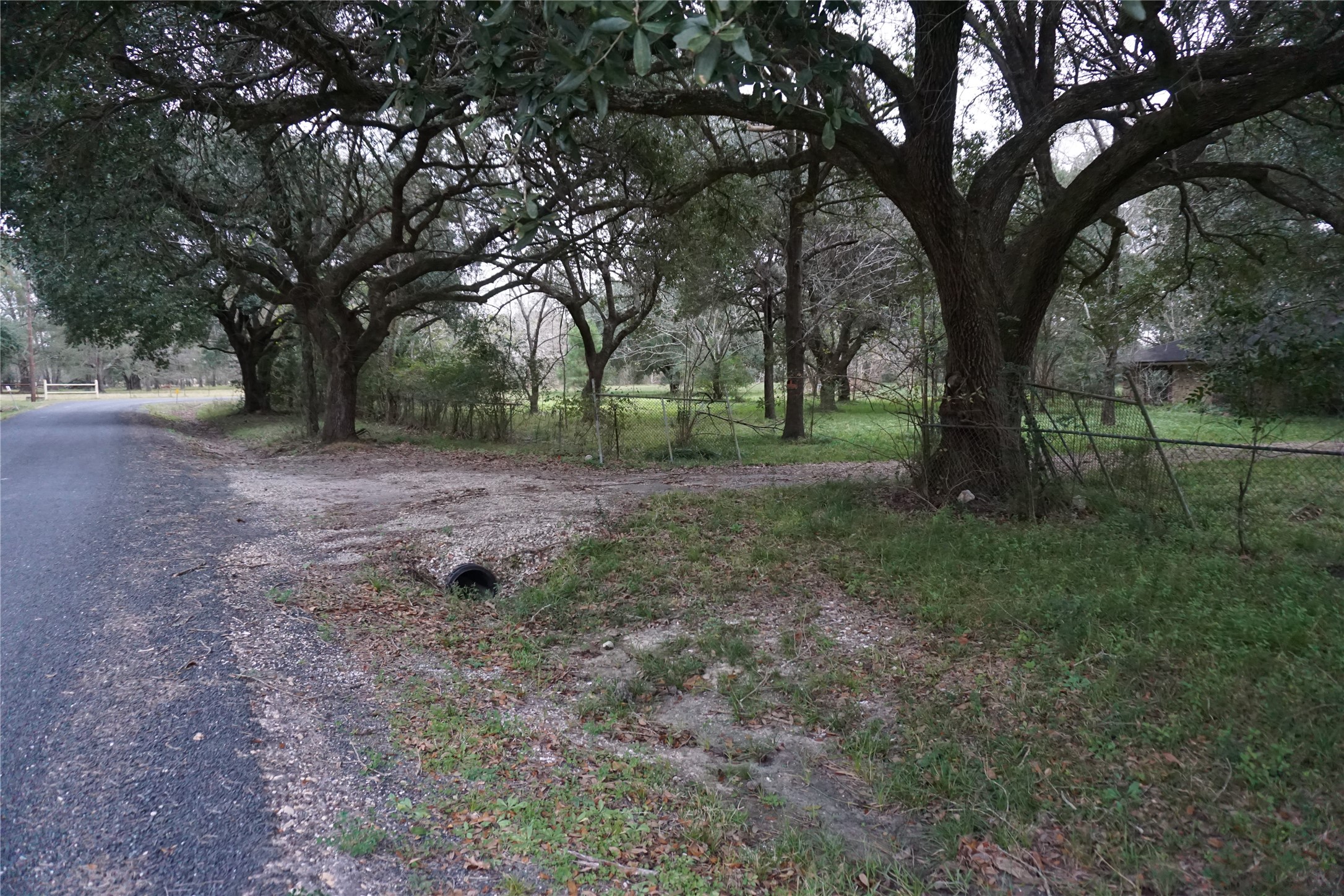 303 Christensen Rd,Hankamer, TX 77560
