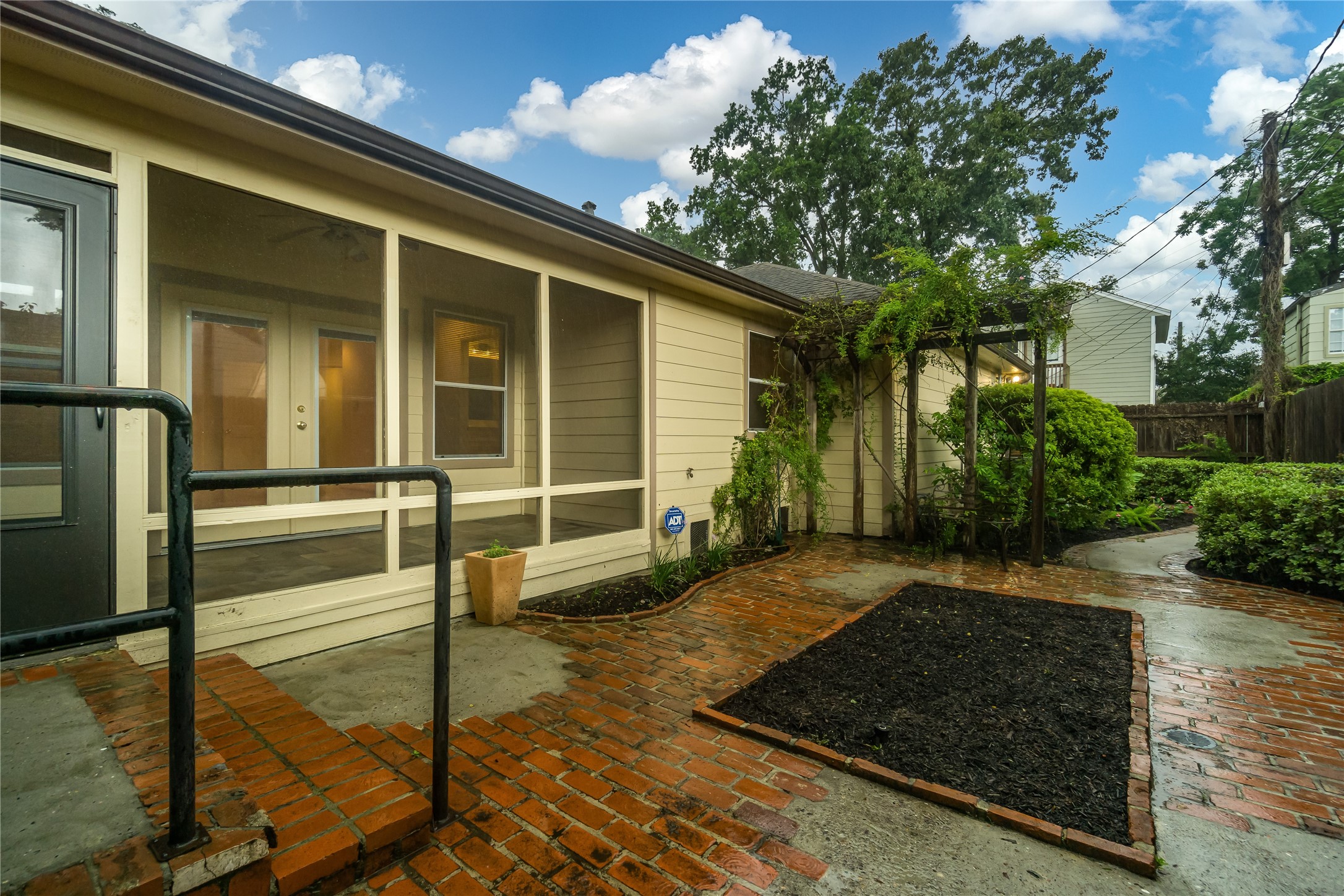 4375 Harvest Lane , Houston, TX, 77004 | 95508674 | Realty Texas LLC