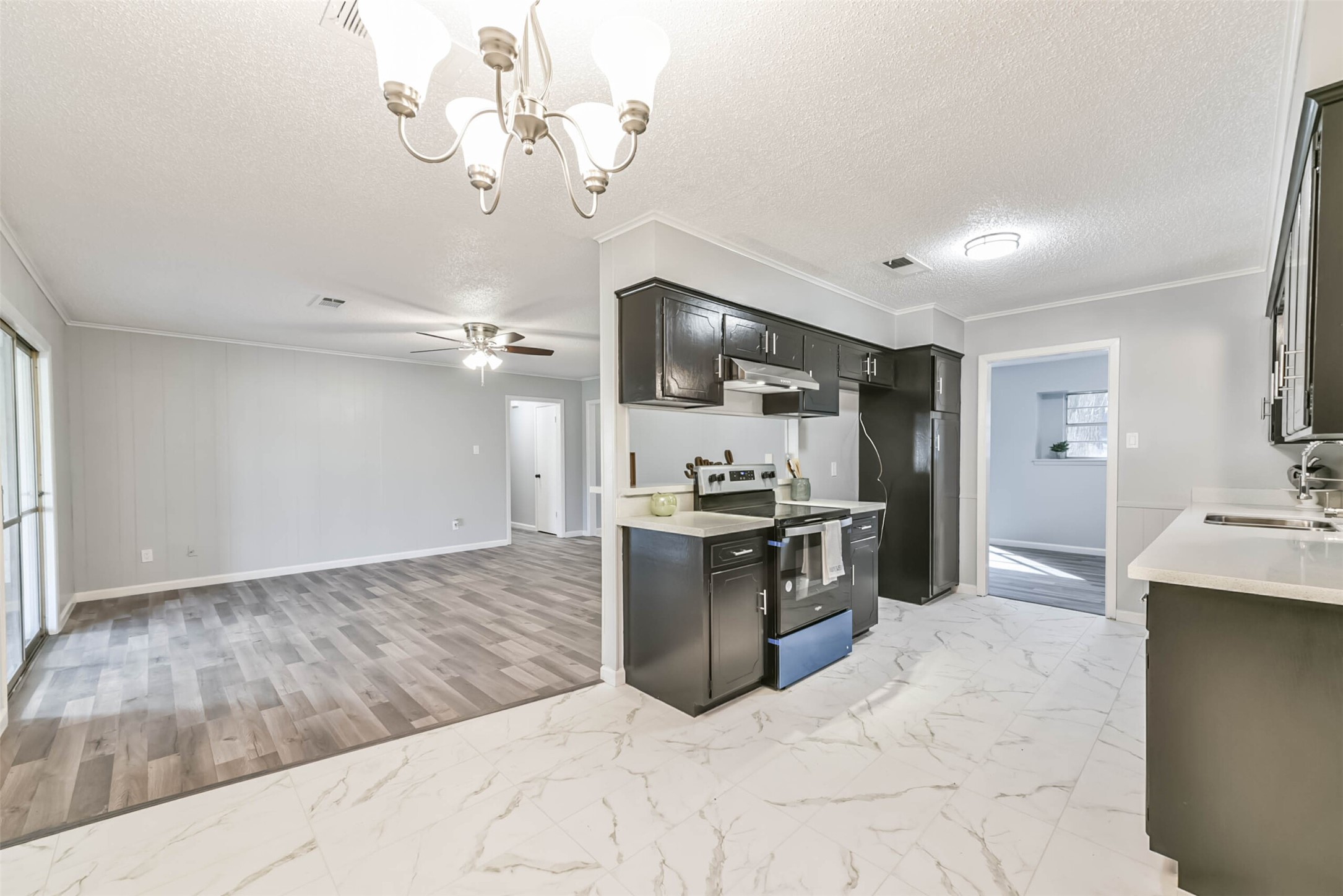 245 Anglewood Courts , Angleton, TX, 77515 | 82378869 | Realty Texas LLC