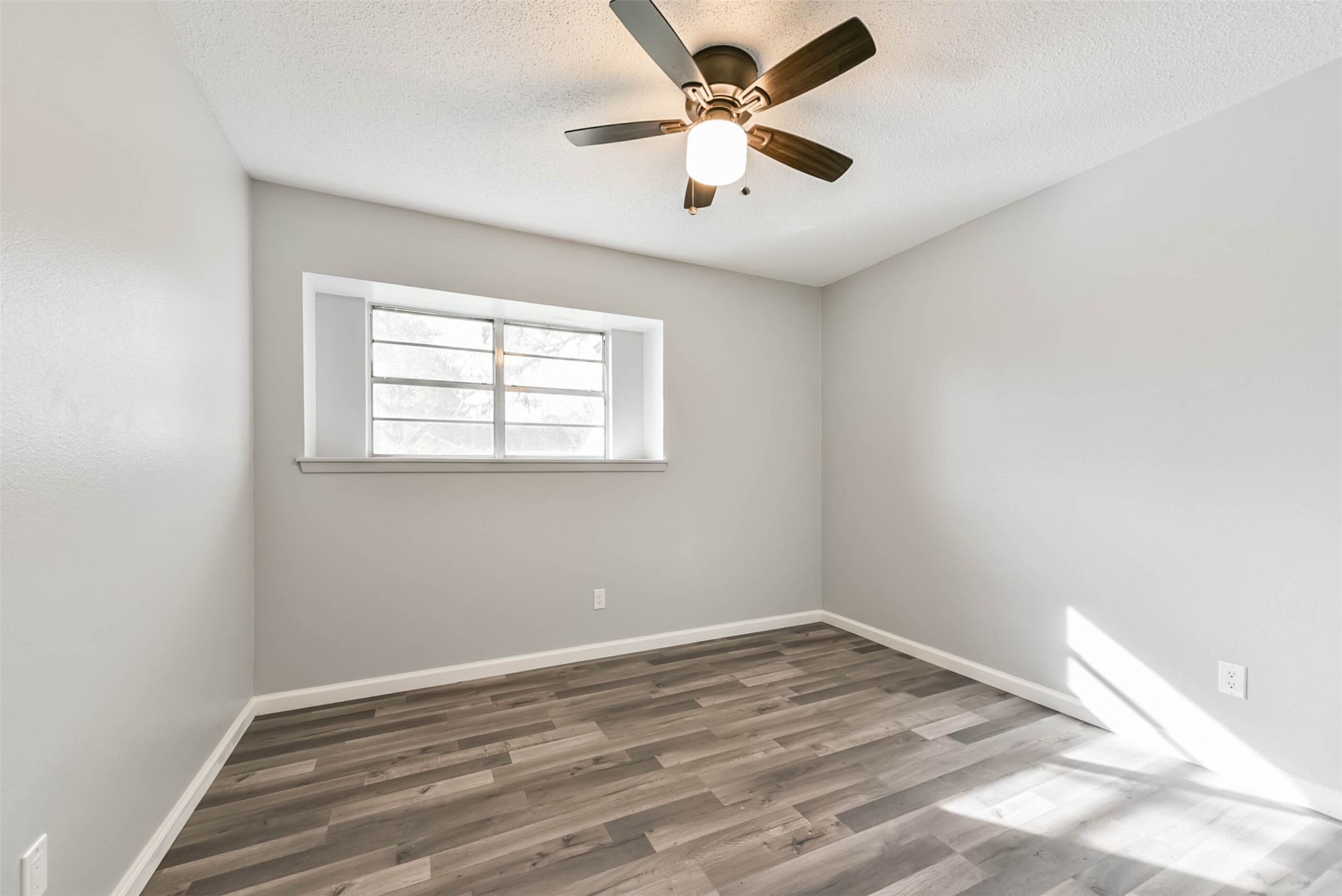 245 Anglewood Courts , Angleton, TX, 77515 | 82378869 | Realty Texas LLC