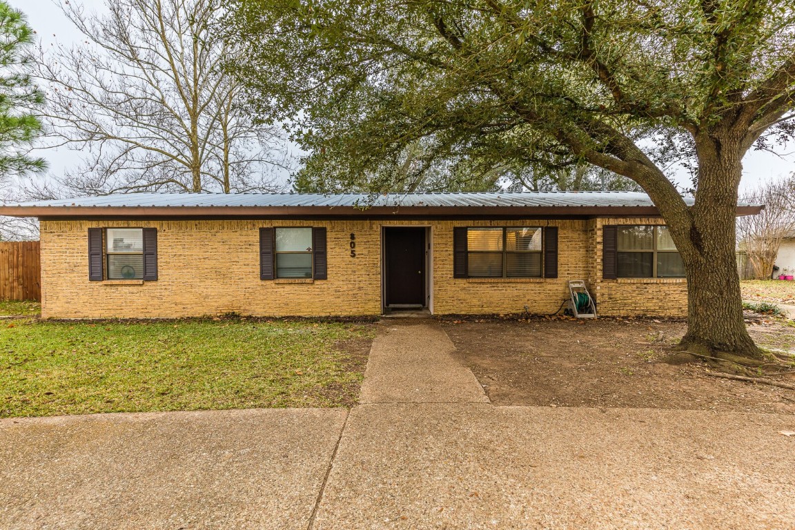 805 N Fullerton Avenue , Dawson, TX, 76639 | 14731740 | Realty Texas LLC