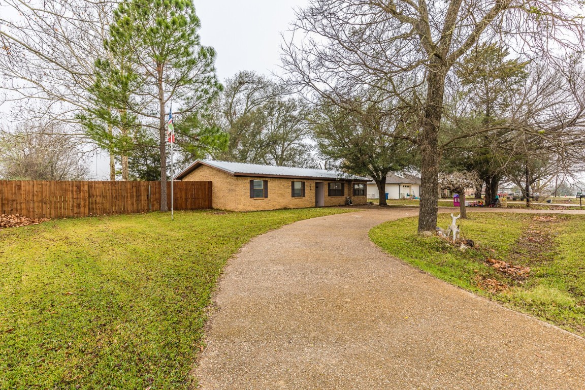 805 N Fullerton Avenue , Dawson, TX, 76639 | 14731740 | Realty Texas LLC