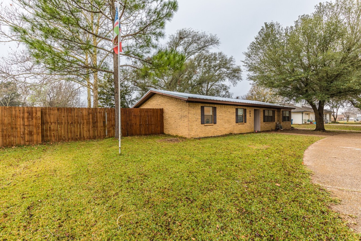 805 N Fullerton Avenue , Dawson, TX, 76639 | 14731740 | Realty Texas LLC