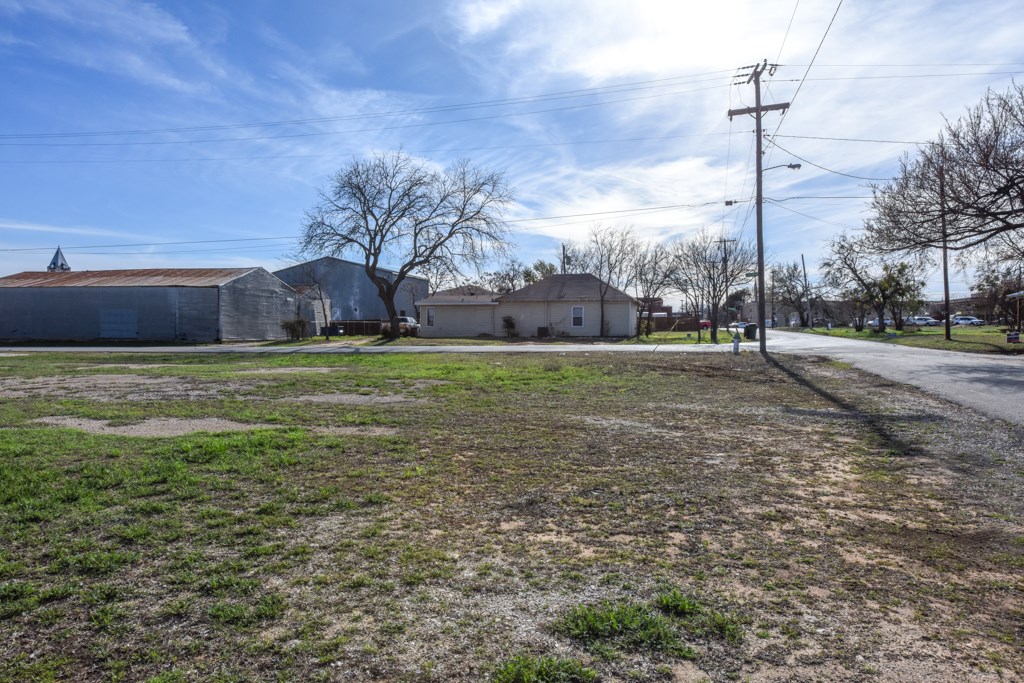 395 N Floral Street , Stephenville, TX, 76401 | 13789370 | Realty Texas LLC