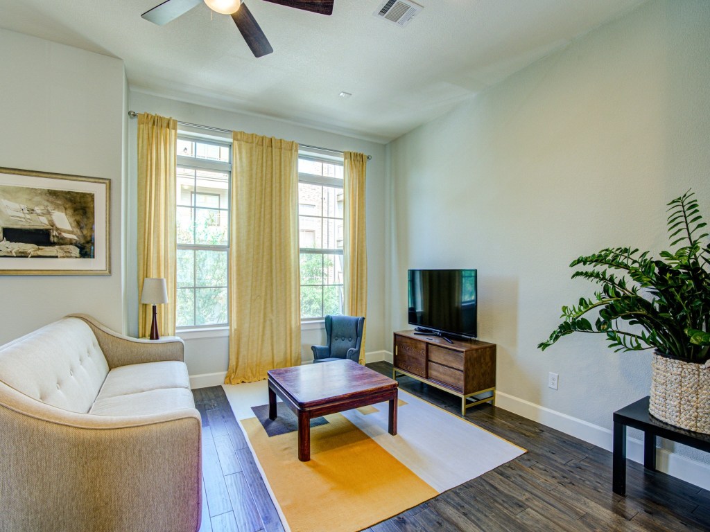 2725 Yellow Jasmine Lane , Dallas, TX, 75212 | 14336807 | Realty Texas LLC