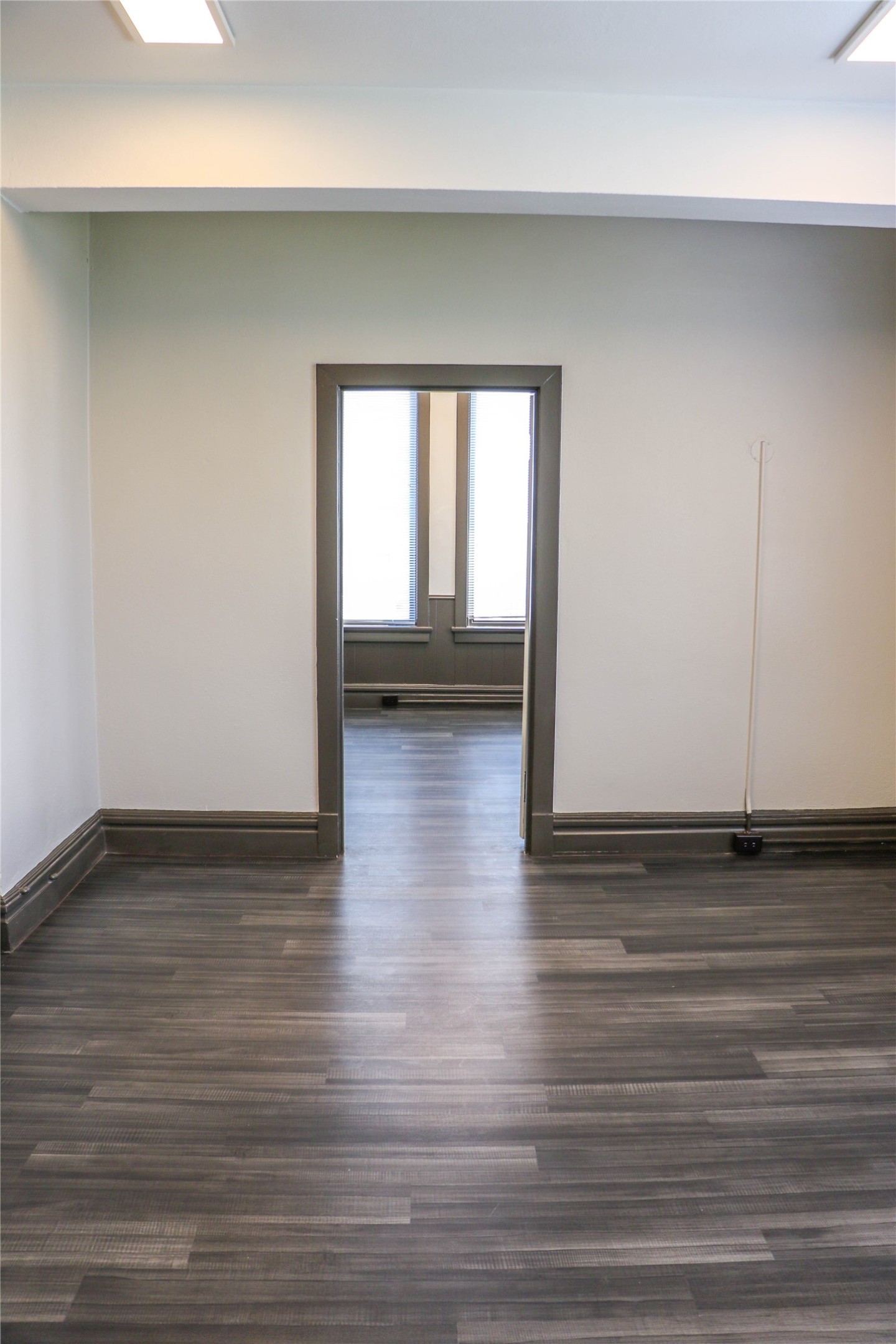 200 N Travis Street, Sherman, TX, 75090 | 14063024 | Realty Texas LLC