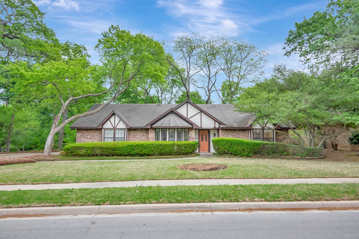 2851 Creekwood Drive , Grapevine, TX, 76051 | 14556136 | Realty Texas LLC