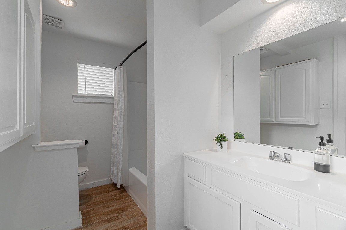 118 W Shore , Lewisville, TX, 75057 | 14637224 | Realty Texas LLC