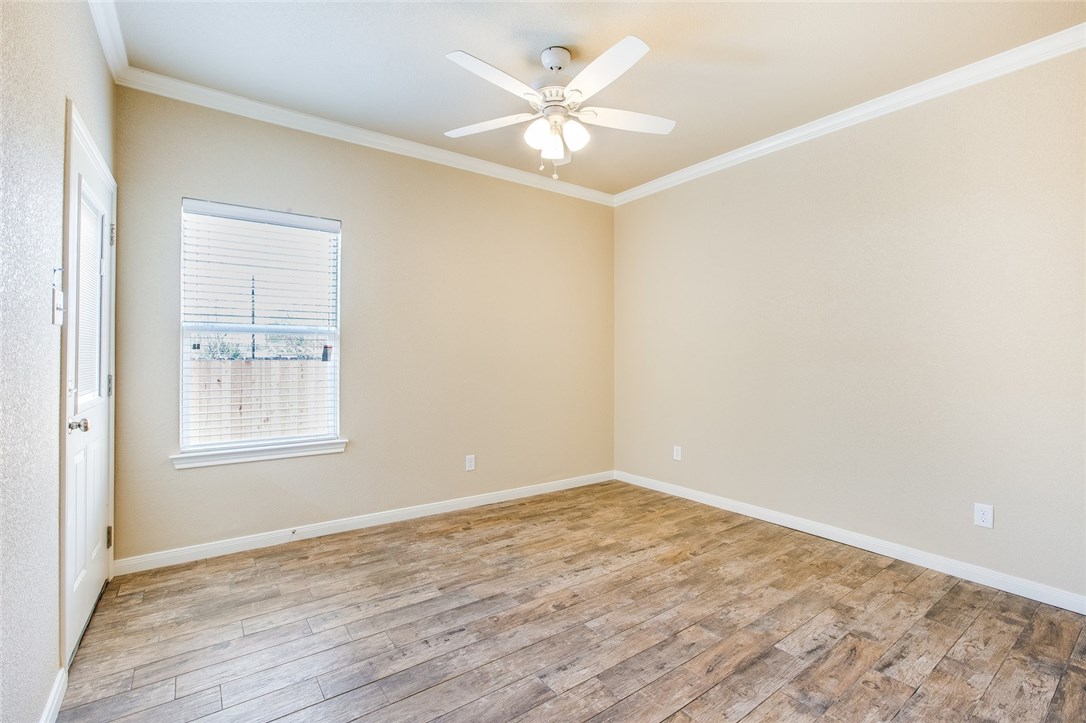 705 Park Street , McGregor, TX, 76657 | 13941417 | Realty Texas LLC